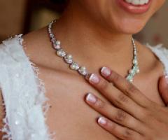 Unghie della sposa in primo piano