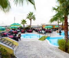 ricevimento a bordo piscina