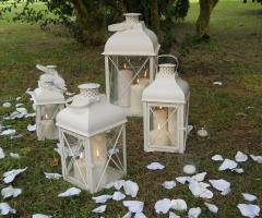 Allestimento giardino con Lanterne