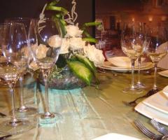 Centrotavola floreale per il ricevimento di matrimonio
