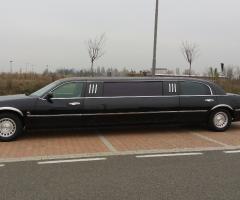 Obertelli - Limousine Town Car per matrimoni