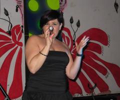 La cantante, Silvia - By Night
