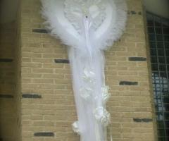 Decorazione a forma di cuore per l'allestimento del matrimonio