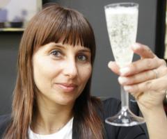 Genny Bozzolo brinda in onore degli sposi