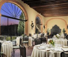 Hotel Villa Michelangelo - Ristorante La Loggia dove organizzare il banchetto di nozze