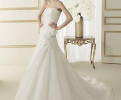 Abito da sposa senza spalline - Collezione Luna Novias