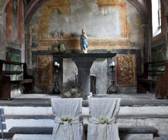 Addobbo interno chiesa