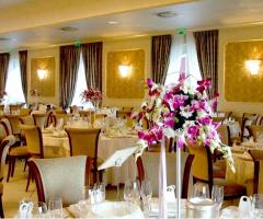 Allestimento floreale per tavoli ricevimento