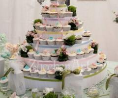 Cupcakes e macarons per il ricevimento di nozze