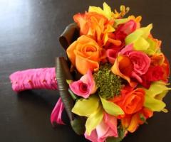 Bouquet coloratissimo per la sposa