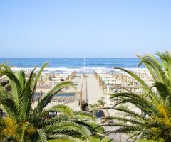 Vista dalla terrazza fronte mare