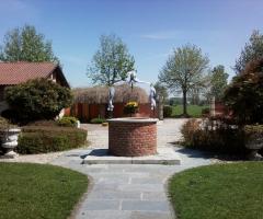 Pozzo nel cortile dell'agriturismo