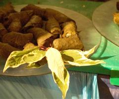 Finger food: involtini di foglie di vite - I Tal Buffet di Marco Farè