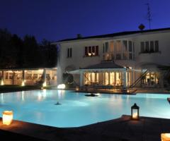 Villa con piscina per il matrimonio a Milano