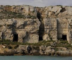 Gli ingressi delle cave