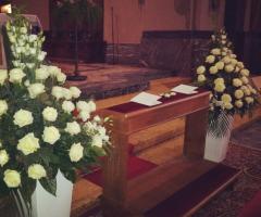 Matrimonio con rose e lisiantum.
 - L'angolo Fiorito