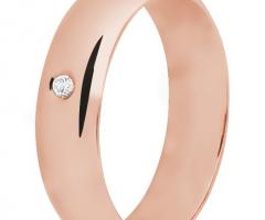Fede classica in oro rosa con diamante