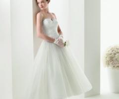 Abito da sposa con gonna a tre quarti - Collezione Luna Novias