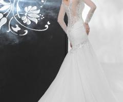 Abito sirena con scollatura profonda