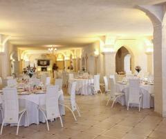 Feudo della Selva - Mise en place bianca per il matrimonio