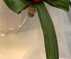 Bouquet di rose rosse per le nozze