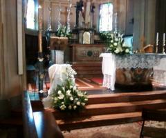 L'Orchidea - La chiesa addobbata dai fiori