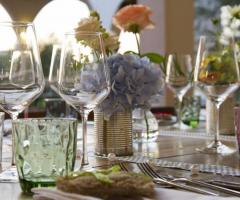 L'allestimento della tavola - Podere Donne di Cuori