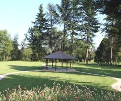 Tenuta Ladin - Il gazebo nel giardino