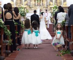 Aspettando l'uscita dalla Chiesa - WhiteLoopStudio