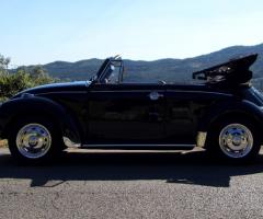 Maggiolino cabrio noleggio - I cerchi cromati