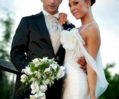 Foto degli sposi in posa realizzata da Angelo Di Blasi Fotografo