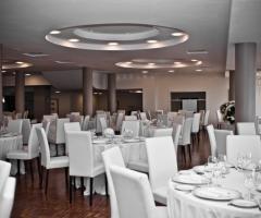 Sala interna per il ricevimento di matrimonio