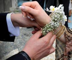 Braccialetto floreale per la damigella