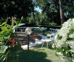 Cerimonia di matrimonio in giardino