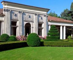 Villa Barchessa Valmarana - il giardino all'italiana