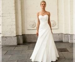 Abito da sposa dell'Atelier Donne di Moda di Piacenza - Linea Raffaelli