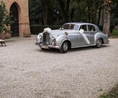 Roberto Golfieri - Organizzazione autonoleggio per matrimoni a Modena