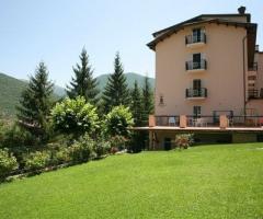 Il giardino della location di nozze