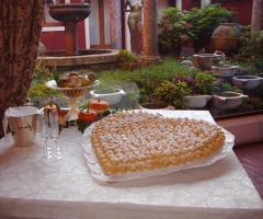 Torta di nozze a forma di cuore