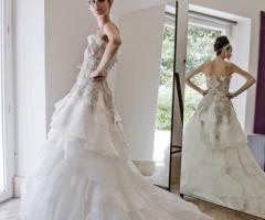 Abito con corpetto prezioso e gonna ampia in macro-petali - Modello Lamè