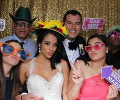 Selfie Boost - Noleggio Photobooth per foto divertenti