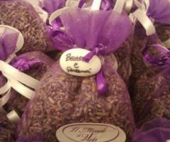 Sacchetti profumati con confetto personalizzato - Il Mondo di Viola