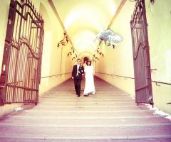 FGli sposi presso la location di matrimonio