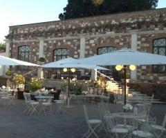 Il parco ideale per ricevimenti di matrimonio presso Nuova Villa dei Cesari