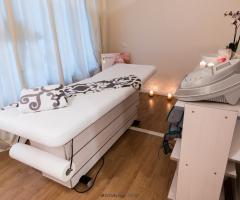 Retrò Scena beauty - Cabina epilazione e macchinari