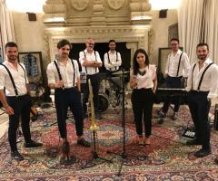 Metamorphosis Wedding Band - La band al completo