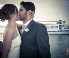 Bacio sposi by Michele Mascalzoni