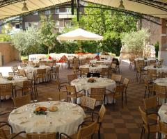 Matrimonio sotto il gazebo