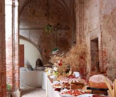 Buffet nel chiostro - Abbazia Sette Frati