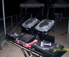 Consolle completa per la musica al matrimonio